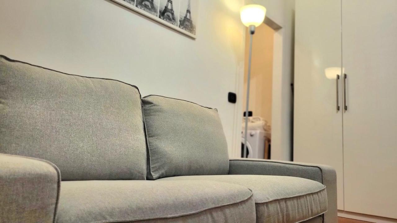 Di Fronte All'ospedale * Modena