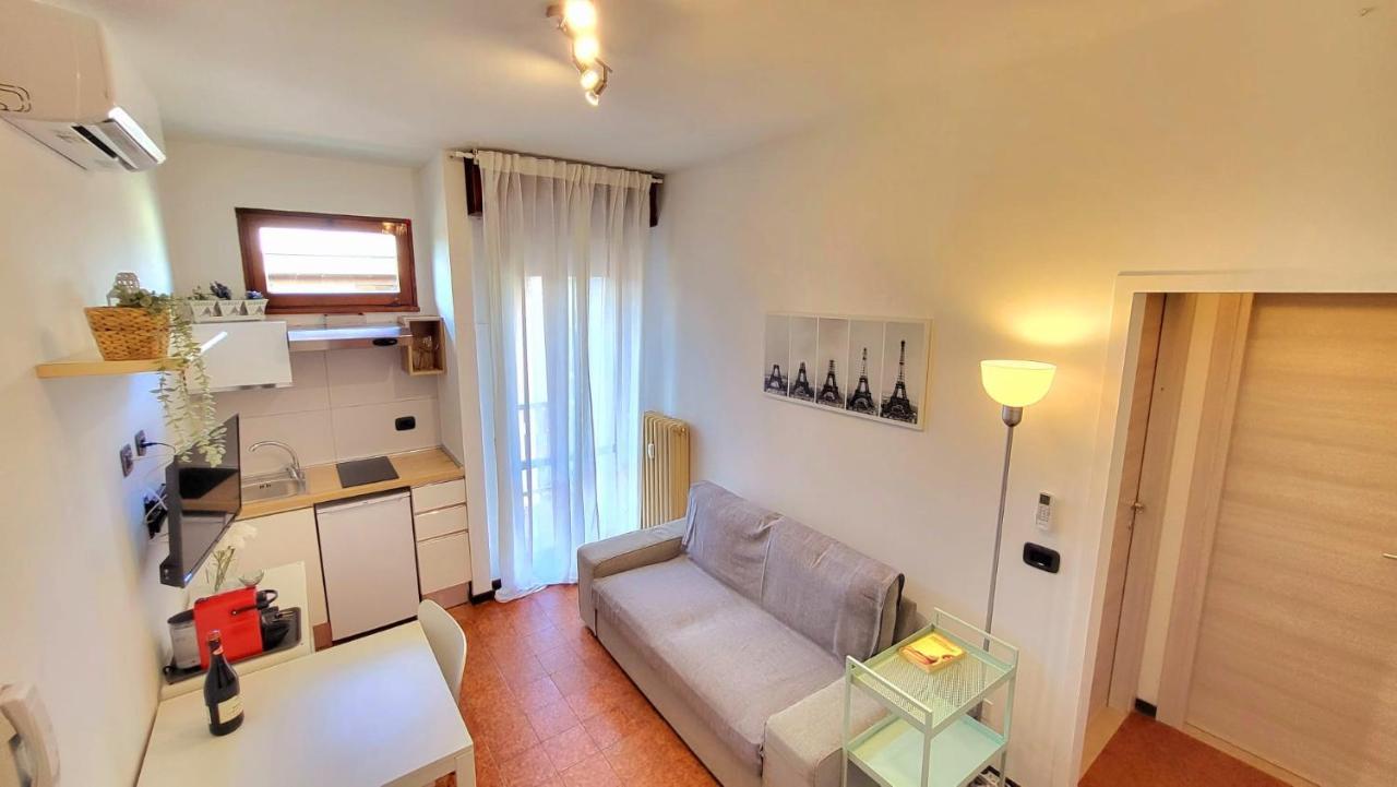 Di Fronte All'ospedale Apartment *