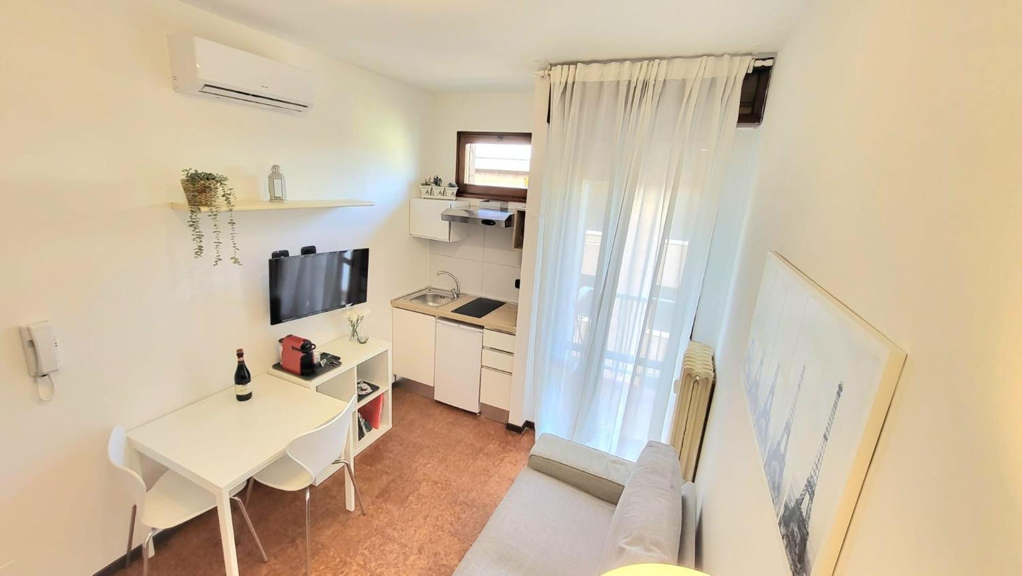 Di Fronte All'ospedale Apartment
